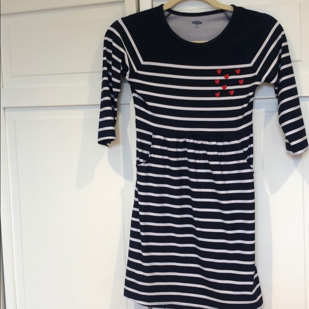 girls size 8 shirt dress with pockets -valentines